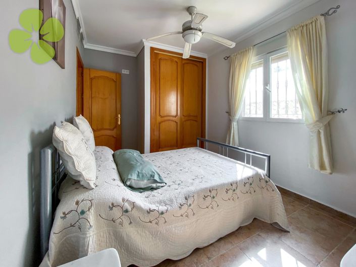 Image No.12-5 Bed Villa for sale