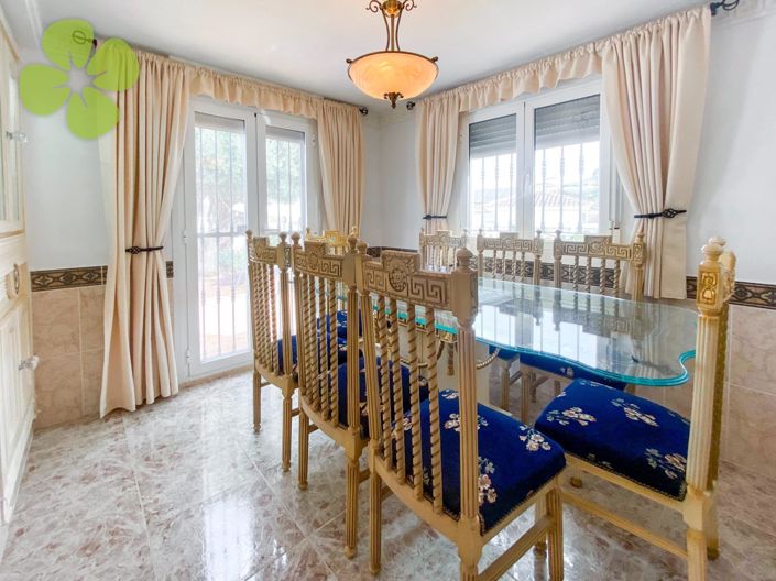 Image No.6-5 Bed Villa for sale