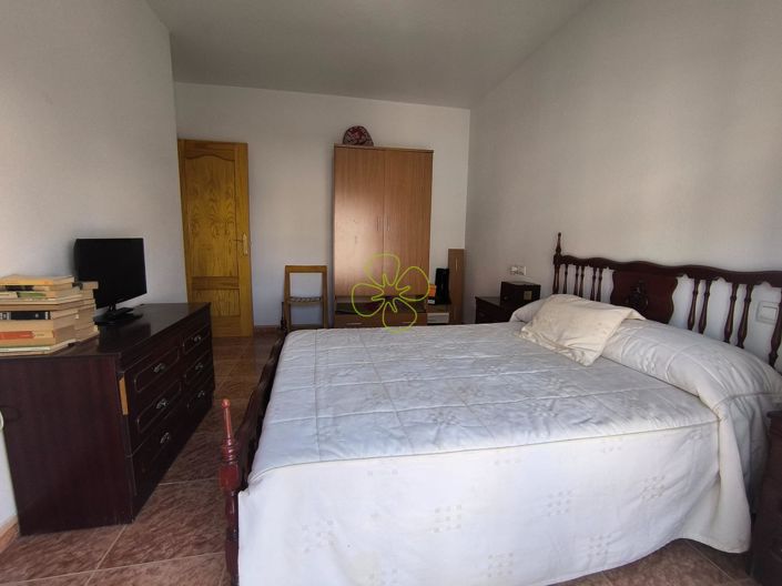 Image No.20-5 Bed Duplex for sale