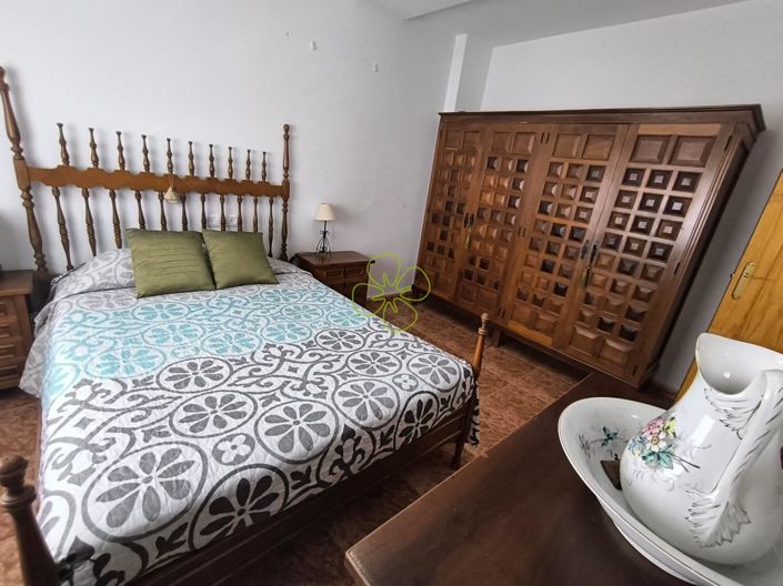 Image No.22-5 Bed Duplex for sale