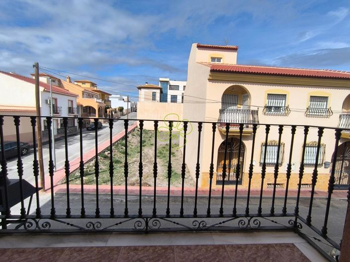 Image No.28-5 Bed Duplex for sale