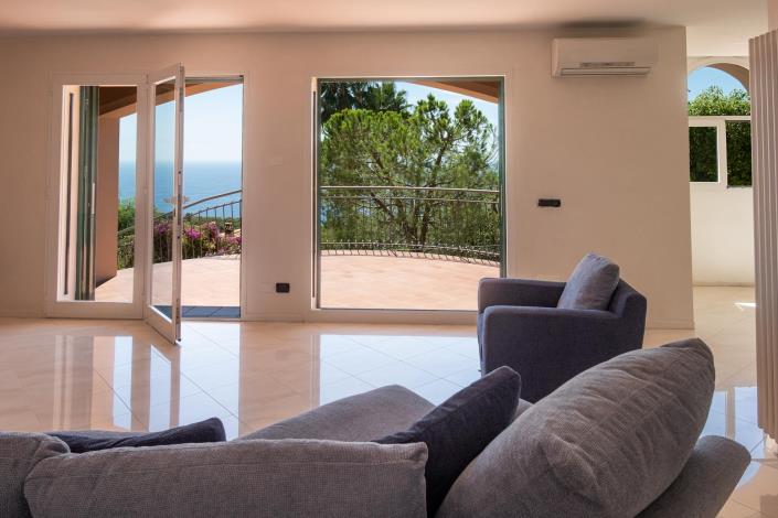 Image No.5-5 Bed House/Villa for sale