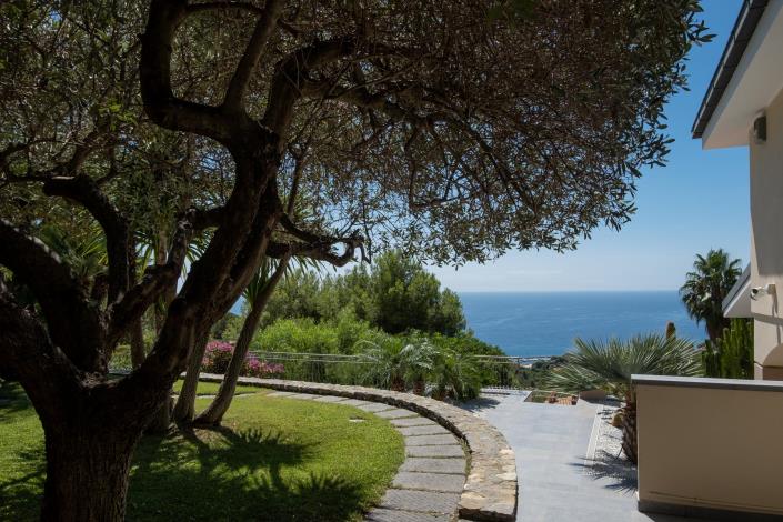 Image No.30-5 Bed House/Villa for sale