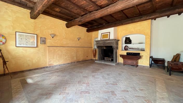 Image No.3-4 Bed Farmhouse for sale