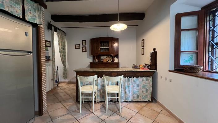 Image No.12-3 Bed Farmhouse for sale