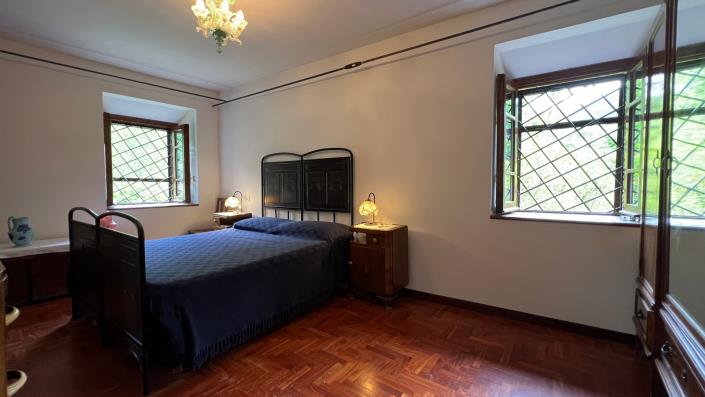 Image No.28-3 Bed Farmhouse for sale