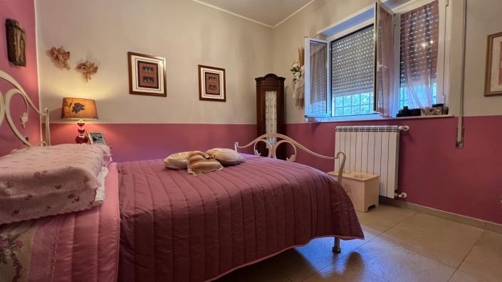 Image No.19-4 Bed Village House for sale