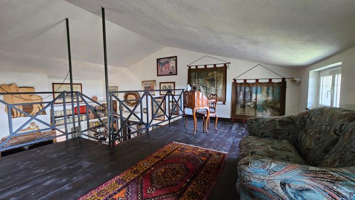 Image No.8-5 Bed Villa for sale