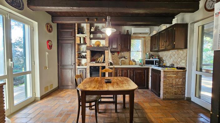 Image No.6-5 Bed Villa for sale