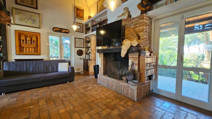 Image No.4-5 Bed Villa for sale