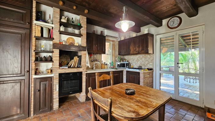 Image No.7-5 Bed Villa for sale