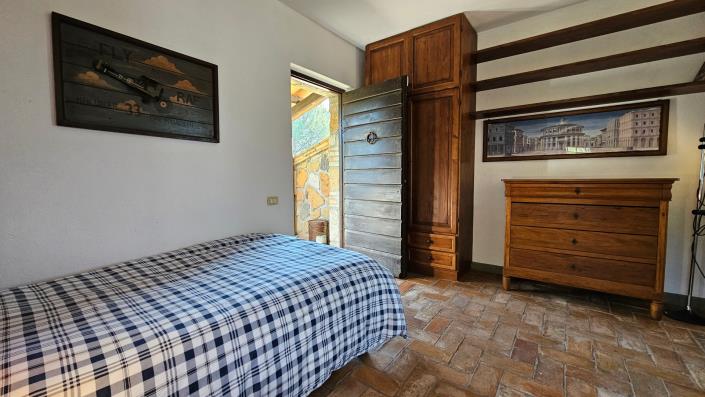 Image No.18-5 Bed Villa for sale