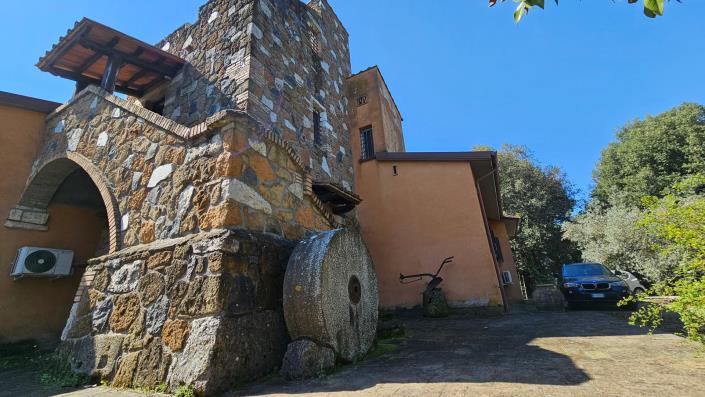 Image No.36-5 Bed Villa for sale