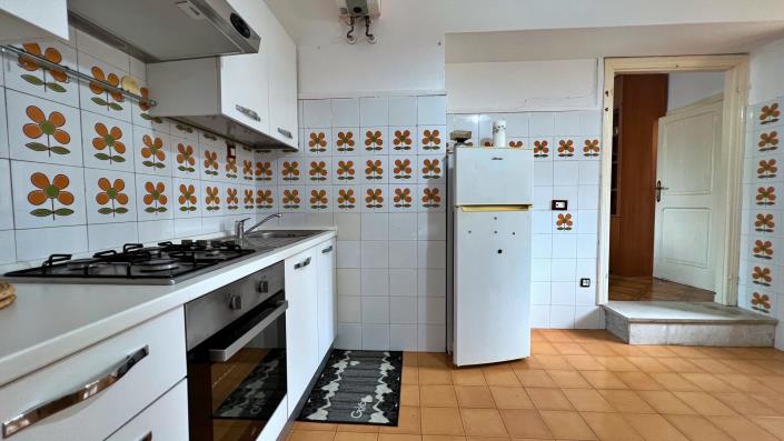 Image No.18-3 Bed Village House for sale