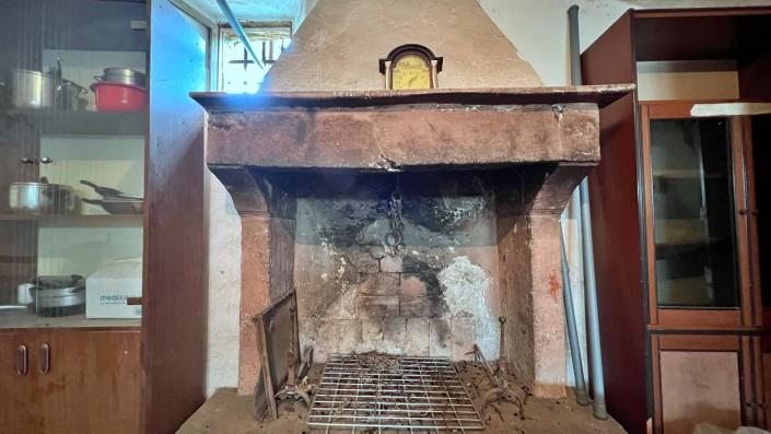 Image No.22-3 Bed Village House for sale