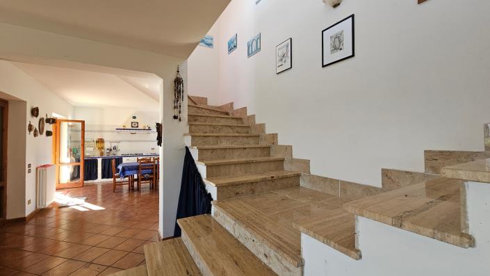 Image No.7-3 Bed Country House for sale