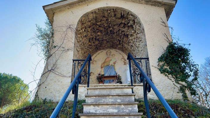 Image No.11-8 Bed Mansion for sale