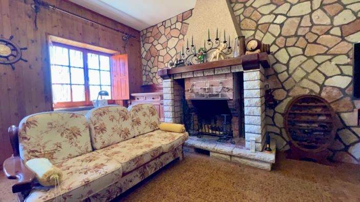 Image No.13-8 Bed Mansion for sale