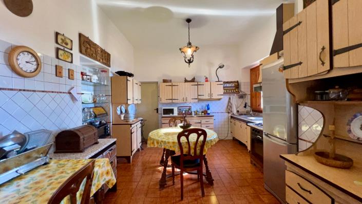 Image No.15-8 Bed Mansion for sale