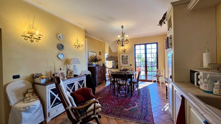 Image No.15-6 Bed Villa for sale