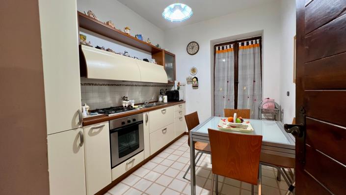 Image No.21-6 Bed Villa for sale