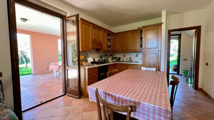 Image No.9-4 Bed Country House for sale