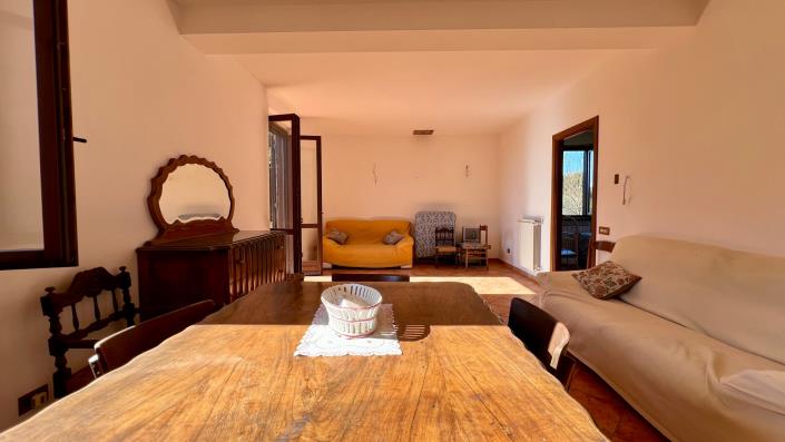 Image No.13-4 Bed Country House for sale