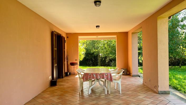 Image No.23-4 Bed Country House for sale