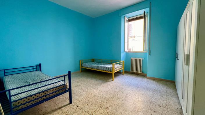 Image No.6-5 Bed Apartment for sale