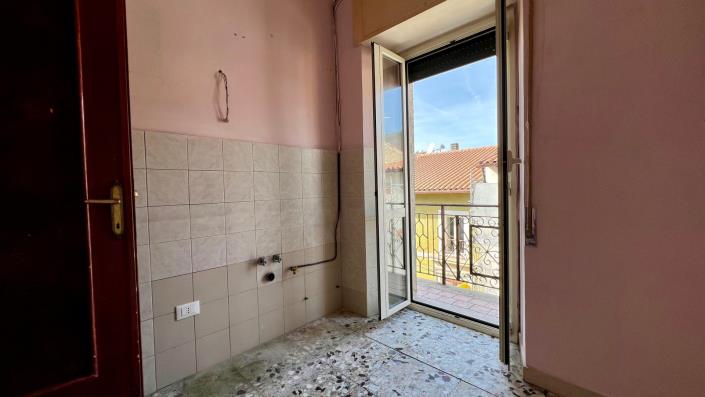 Image No.17-5 Bed Apartment for sale