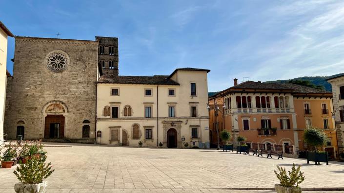 Image No.33-5 Bed Apartment for sale