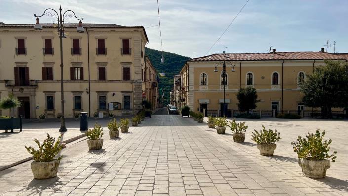 Image No.35-5 Bed Apartment for sale