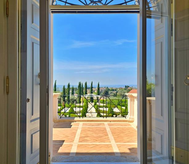 Image No.8-5 Bed Mansion for sale