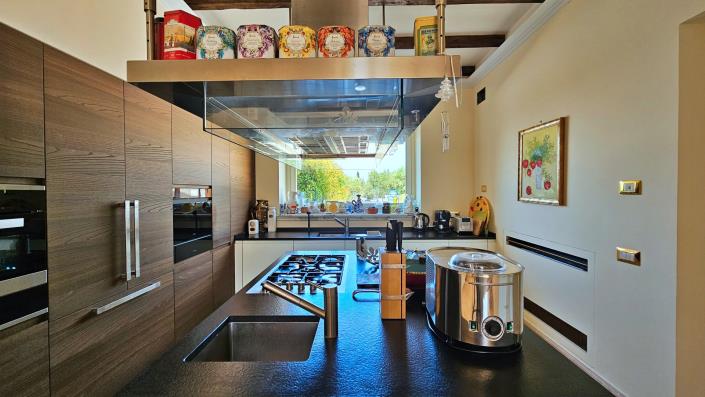 Image No.16-5 Bed Mansion for sale