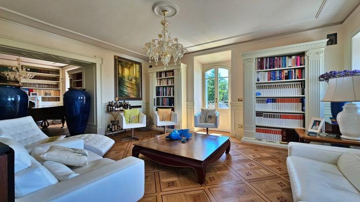 Image No.19-5 Bed Mansion for sale