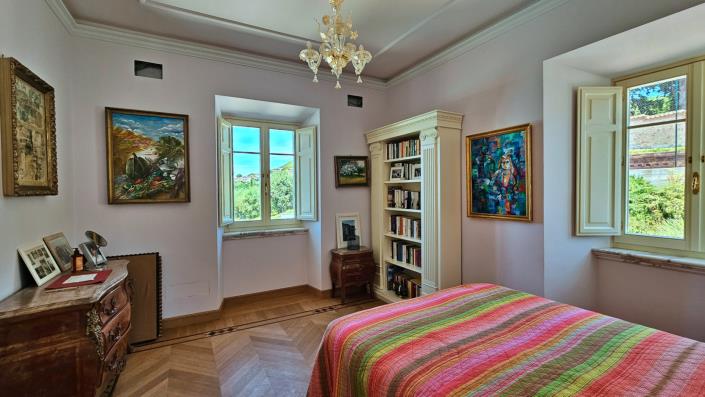 Image No.26-5 Bed Mansion for sale