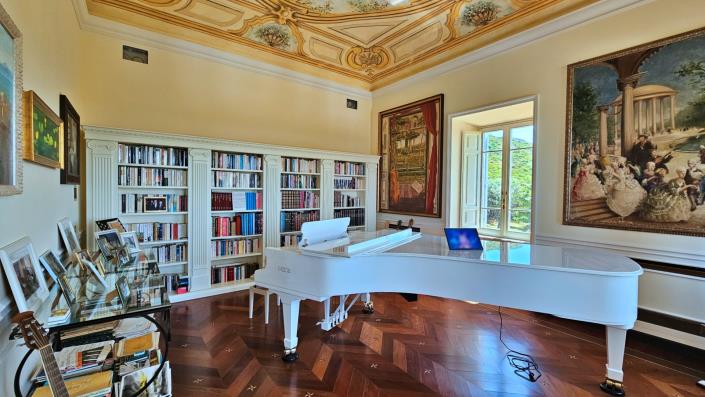 Image No.28-5 Bed Mansion for sale