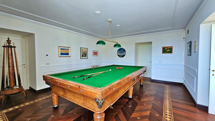 Image No.34-5 Bed Mansion for sale