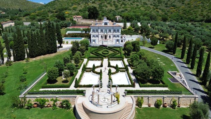 Image No.4-5 Bed Mansion for sale