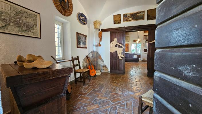 Image No.6-5 Bed Villa for sale