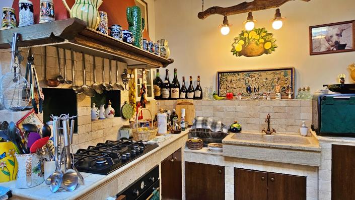 Image No.15-5 Bed Country Property for sale