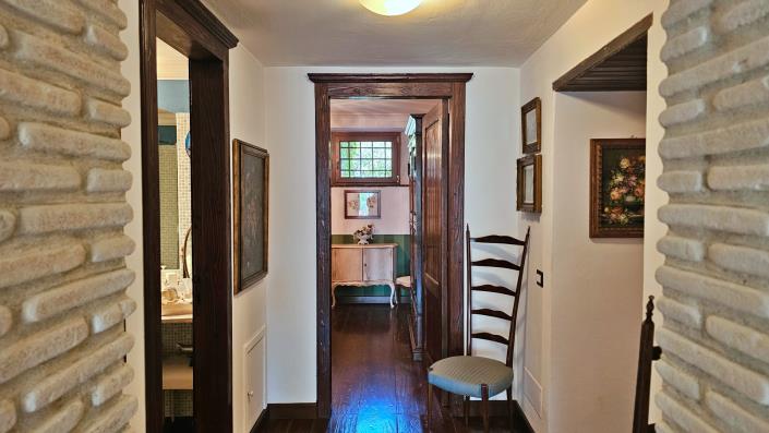 Image No.28-5 Bed Country Property for sale