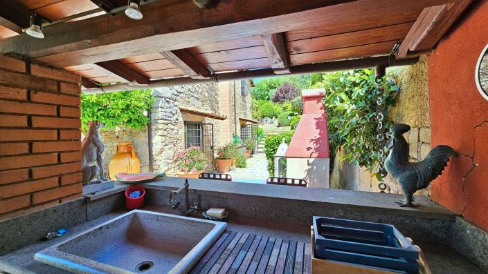 Image No.33-5 Bed Country Property for sale