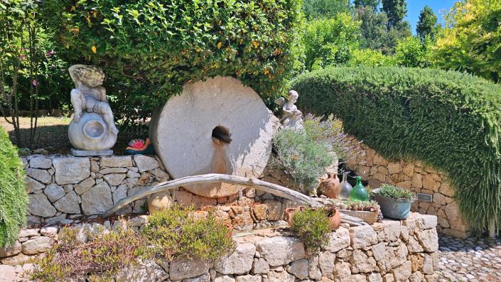 Image No.43-5 Bed Country Property for sale