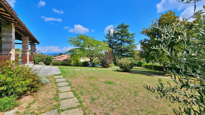 Image No.21-6 Bed House for sale