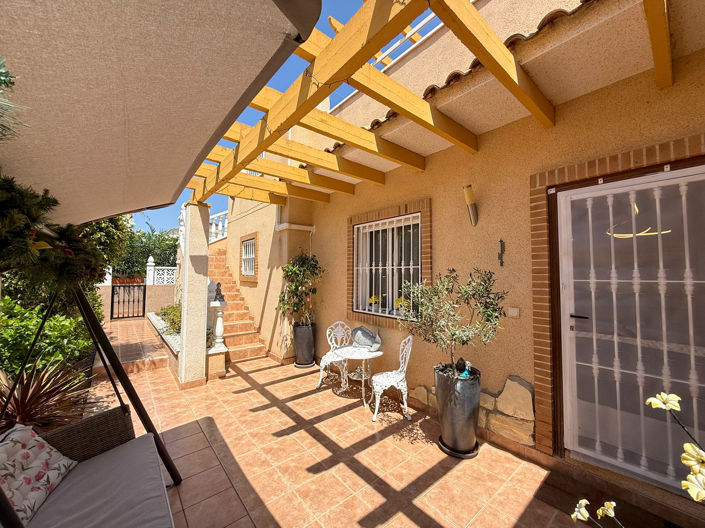 Image No.1-2 Bed Townhouse for sale