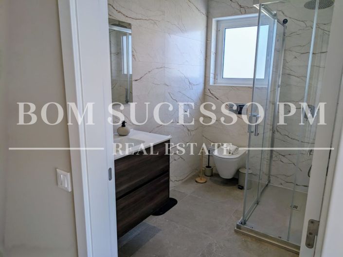 Image No.15-4 Bed House for sale