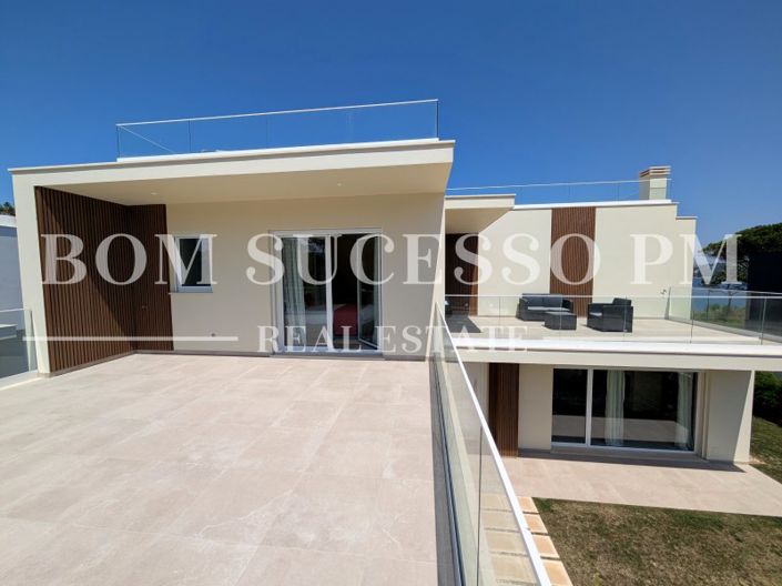 Image No.20-4 Bed House for sale