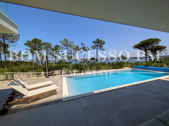 Image No.3-4 Bed House for sale