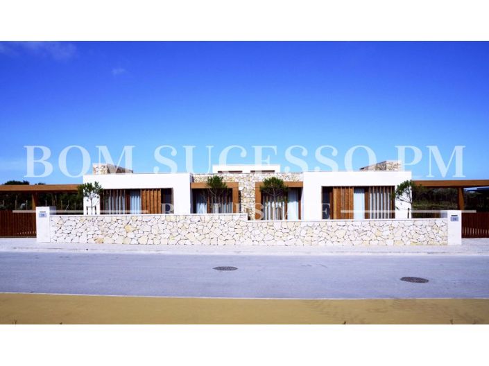 Image No.17-3 Bed Villa for sale